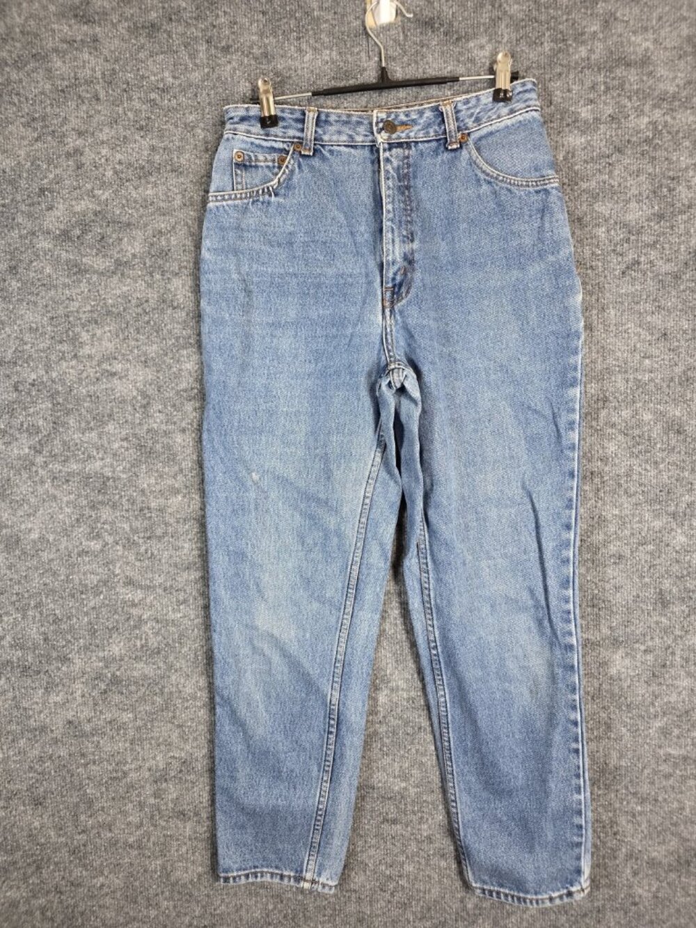 Vintage Levis Jeans Womens 8 Blue High Waist Tapered Denim Stains 70s 607-0216